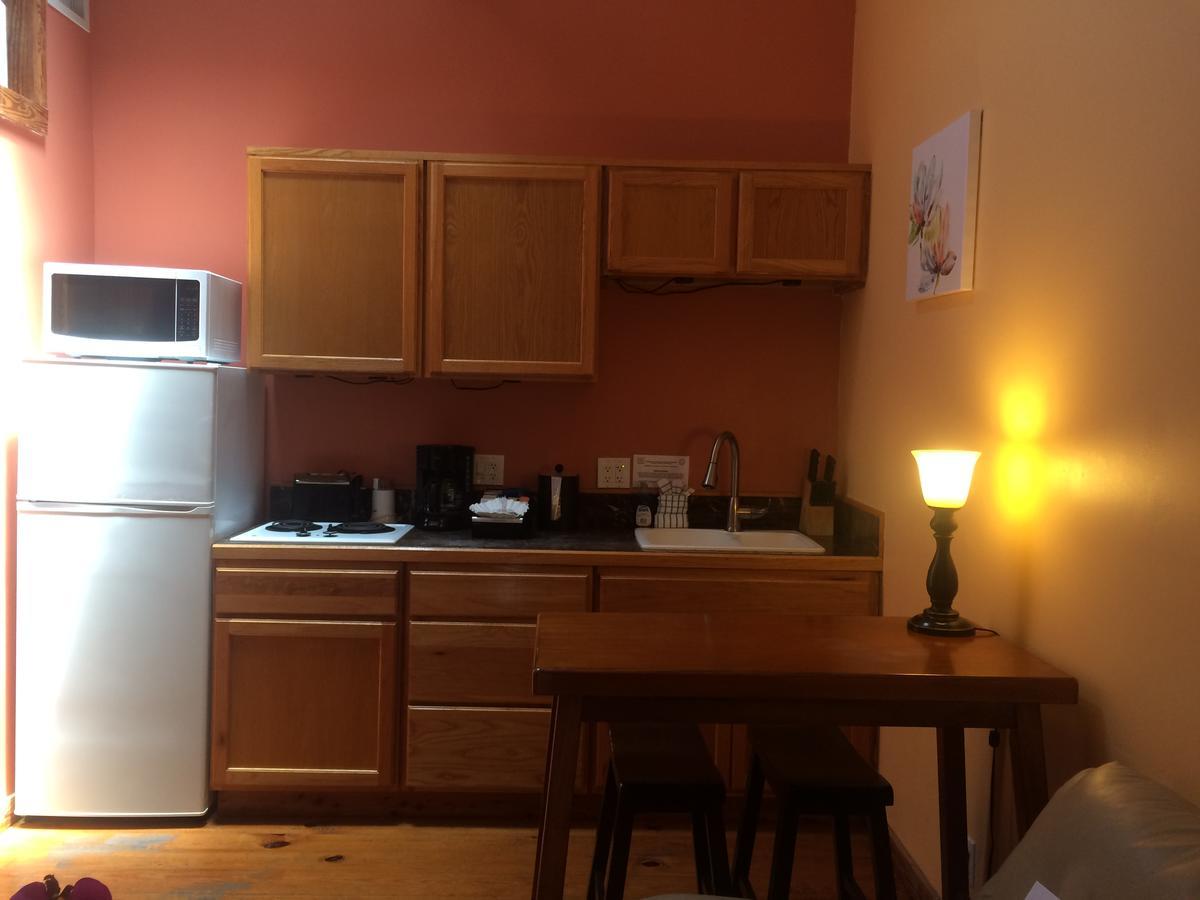 Courtney'S Place Historic Cottages & Inns Key West Bagian luar foto